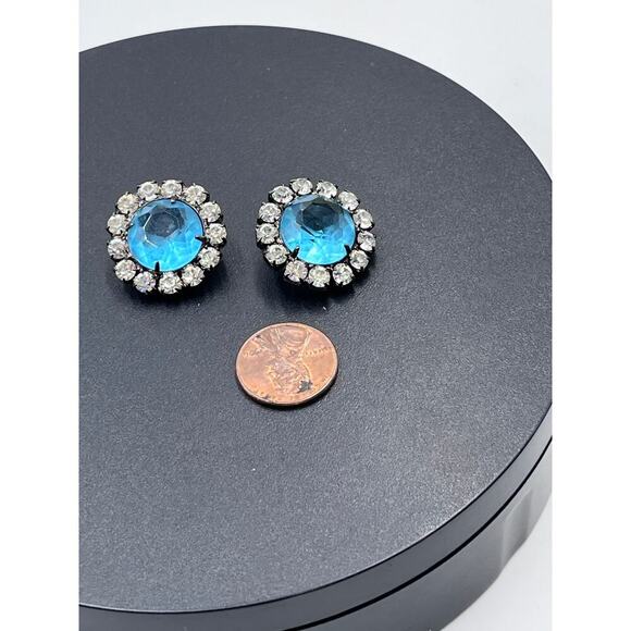 Kenneth Jay Lane Vintage Aquamarine Color‎ Button Clip Gunmetal Earrings - Picture 11 of 12